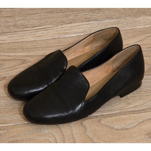 Naturalizer Emiline Black Tumbled Leather Loafers Womens Size 4.5M Slip On - Picture 1 of 8